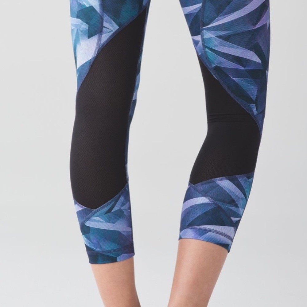 Lululemon Pace Rival Crop - Picture 6 of 8